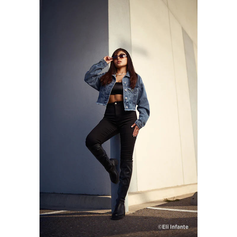 Westcott FJ800 Touchscreen Strobe with FJ Pro AC/DC Battery (800Ws)