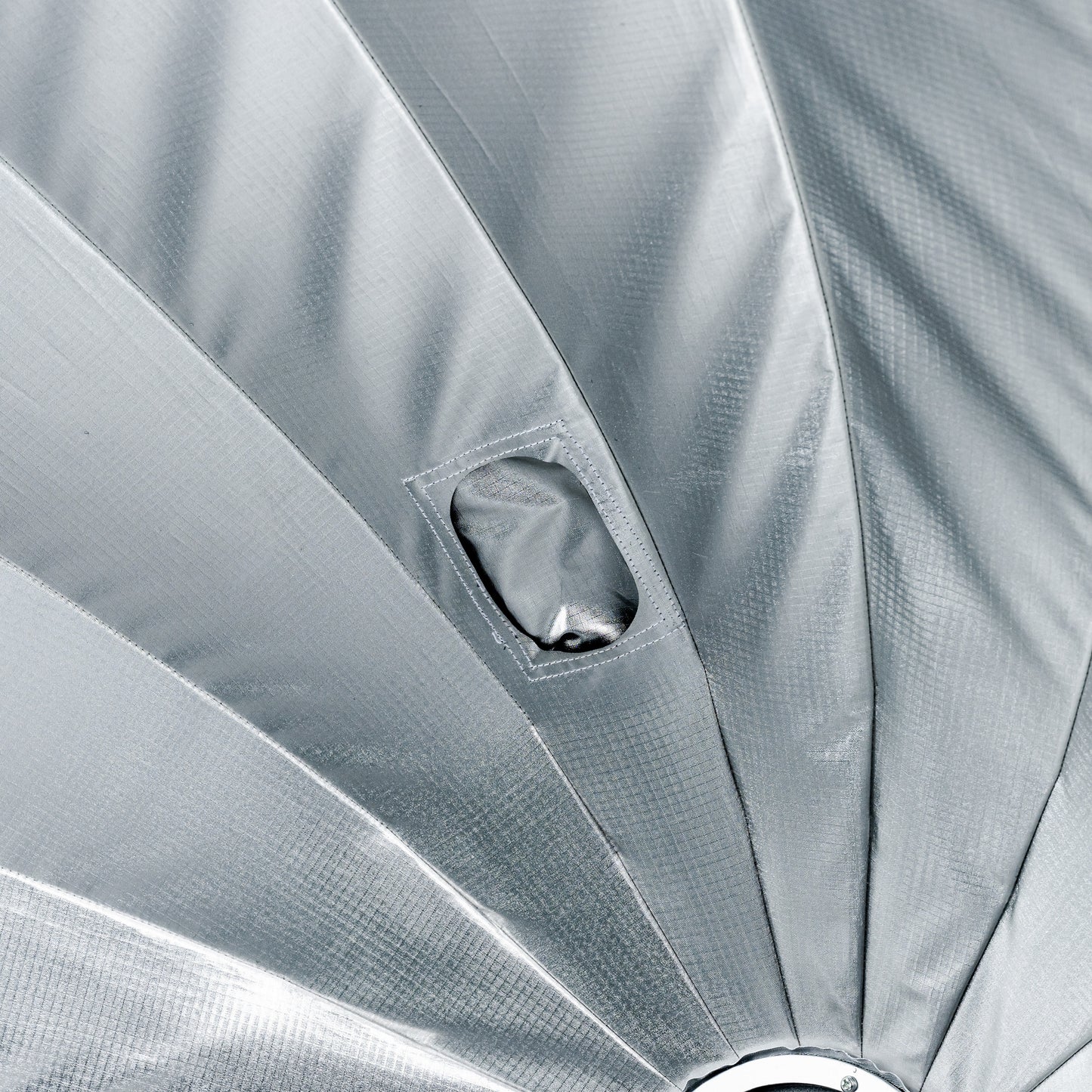 Cheetahstand QPB48 Softbox Wire Port