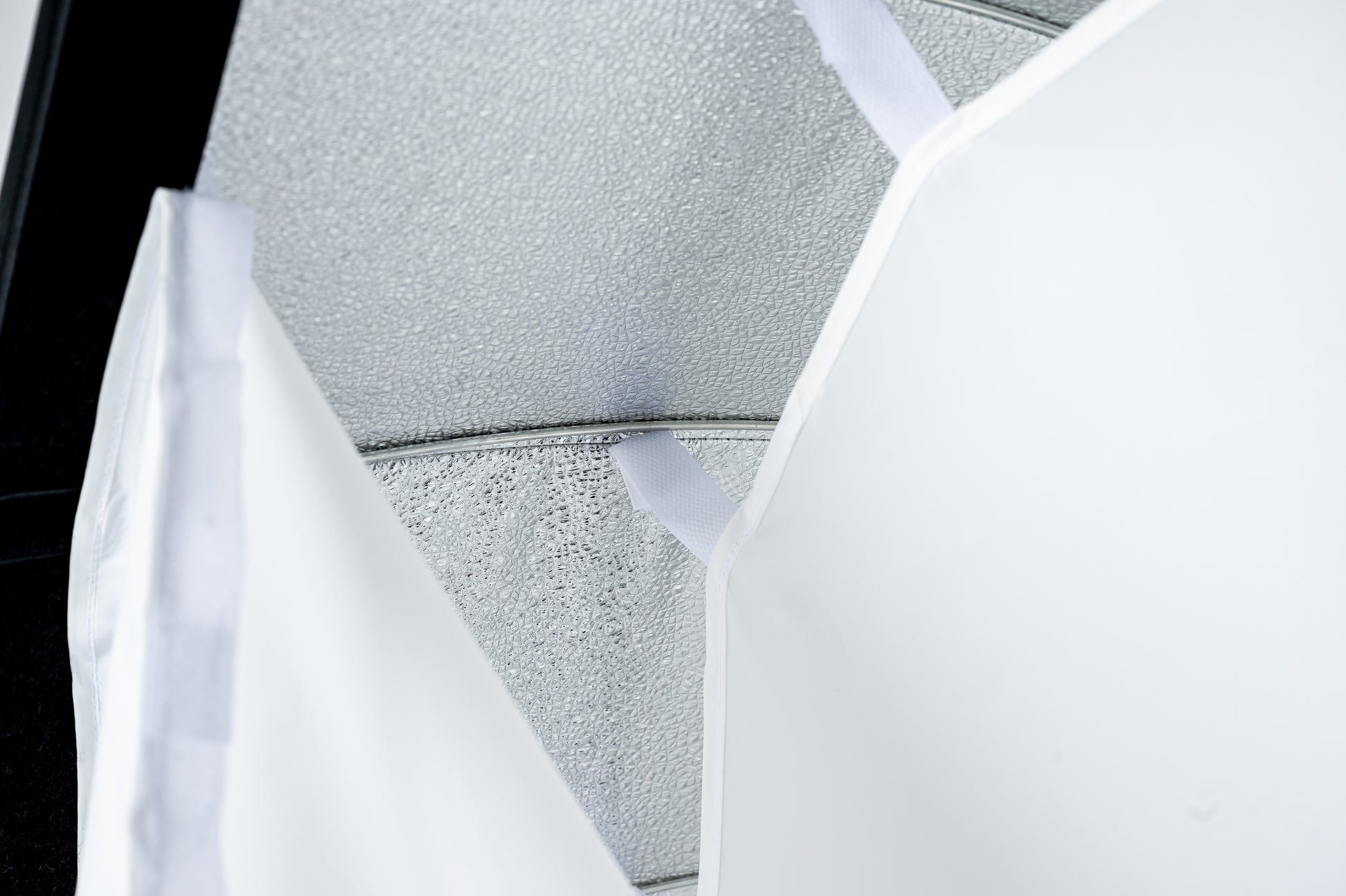 Cheetahstand QSB-42 Softbox Close Up of Velcro