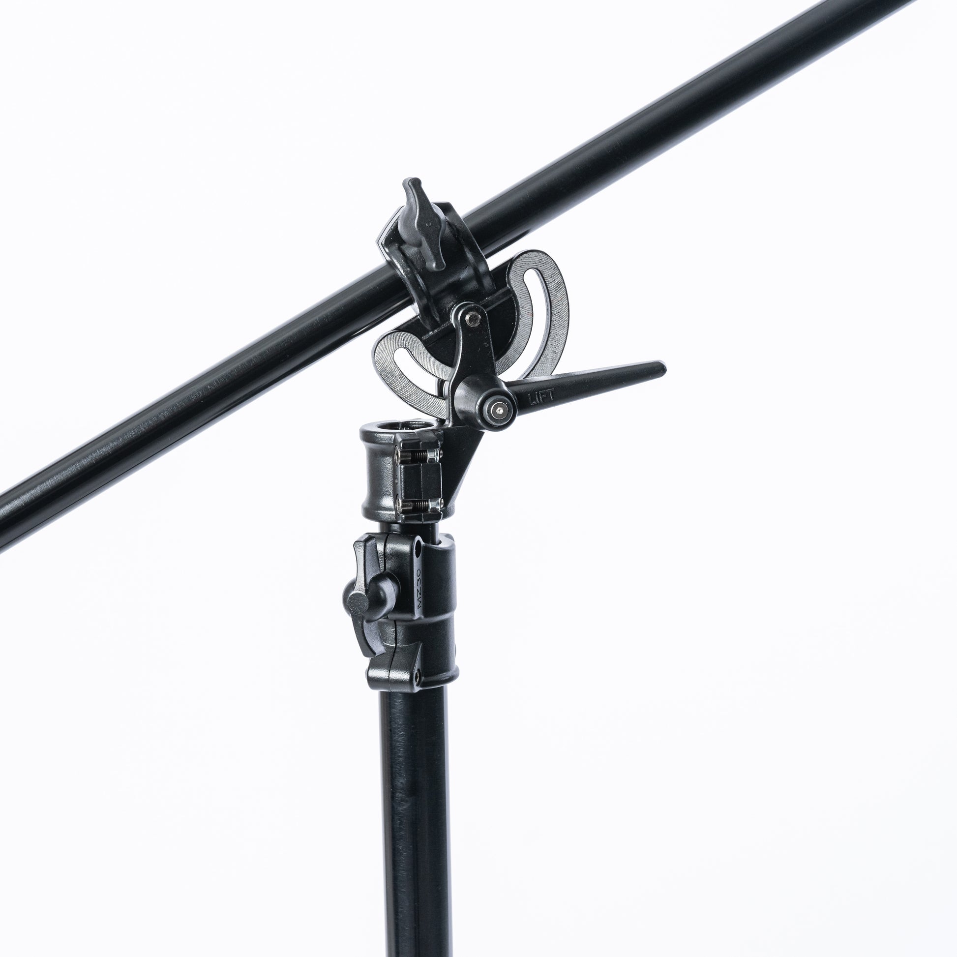 Cheetah Boom is 2-in-1 convertible light stand and boom stand mounting and handle